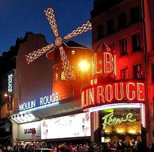Moulin Rouge ponoči